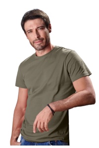 Tricou barbat Simplu basic army purtat de un bărbat frumos si tanar