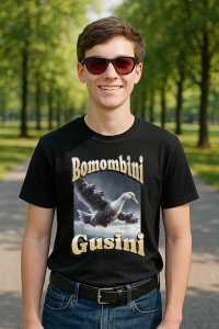 Tricou Barbat Tralalero Tralala cu personajul Bombombini Gusini Funny Italian Brainrot Meme Graphic - Img 2