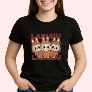Tricou Labubu trio maro, Unisex Dama si Barbat | Copii, Culoare Negru