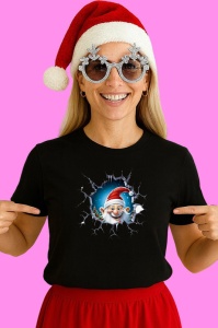 Tricou Pitic Craciun Cu Fundal Gri Si Privire Haioasa, din bumbac 100% Copii | Dama | Barbat