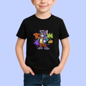 Tricou Tom – Dope Style cu geacă albastră, teniși roșii și grafitti de fundal Copii | Dama | Barbat Barbat - Img 4