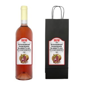 Set personalizat sticla de vin rose, cu mesaj haios pentru cadou zi de nastere - Img 23