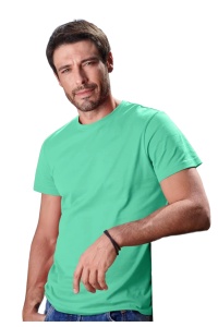 Tricou barbat Simplu basic verde menta purtat de un bărbat frumos si tanar