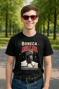 Tricou Barbat Tralalero Tralala cu personajul Boneca Ambalabu Italian Brainrot Meme Frog with Feet Bootleg - Img 2