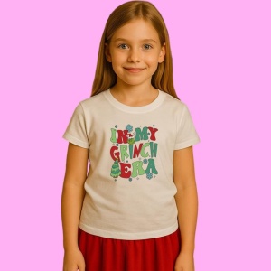 Tricou Christmas Tree In My Grinch Era Grinchmas Cricut, din bumbac 100%, tricou alb, Copii | Dama | Barbat - Img 2