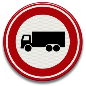 Indicator Accesul interzis vehiculelor destinate transportului de marfuri, Sticker autocolant