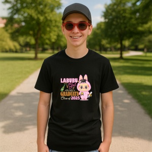Tricou Labubu graduata roz, Unisex Dama si Barbat | Copii, Culoare Negru - Img 4