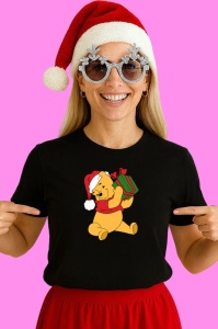 Tricou Winnie Cu Cadou Verde Si Caciula Mosului, din bumbac 100% Copii | Dama | Barbat - Img 3