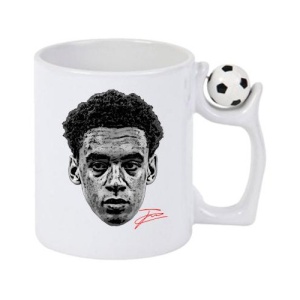 Cana cu fotbalistul Jamal Musiala Bayern Munchen - Img 3