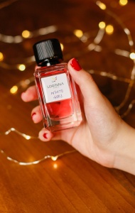 Parfum Lorina White Girl apa de parfum, 50 ml, de dama inspirat din Carolina Herrera Good Girl - Img 2