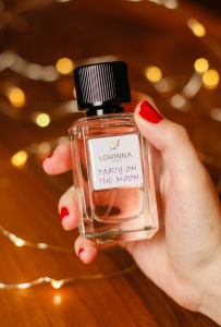 Parfum Lorinna Party on the Moon, 50 ml, apa de parfum, de dama inspirat din Versace Bright Crystal - Img 3