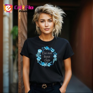 Tricou Cea Mai Buna Sefa Flori Albastre, din bumbac 100%, tricou negru Dama