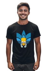 Bărbat zâmbitor purtând un tricou negru cu un design parodic, având o imagine cu Bart Simpson purtând căști în fața unui logo Adidas stilizat în albastru.