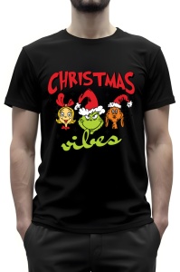 Tricou negru cu design festiv de Crăciun, care prezintă textul 'Christmas Vibes' în culori roșu și verde, alături de un Grinch purtând o căciulă de Moș Crăciun în centrul imaginii. În jurul Grinch-ului sunt două personaje animate, decorate în tematică de 