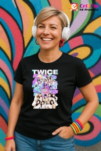 Tricou KPOP dama cu trupa formatia TWICE 15 , music Coreean 296 - Img 4