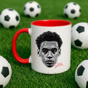 Cana cu fotbalistul Jamal Musiala Bayern Munchen - Img 31