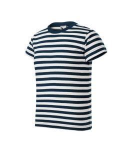 Tricou cu model marinaresc, prezentat pe un fundal alb