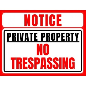 Indicator Notice private property no trespassing, Sticker autocolant