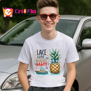 Tricou Ananas cu palmier si barca text lake life beaches salty Copii | Dama | Barbat Barbat - Img 5