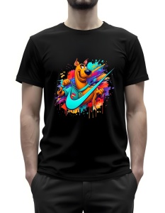 Tricou negru cu un design colorat ce prezintă un câine animat simpatic(Scooby Doo) purtând o zgardă și afișând un semn de logo într-un fundal plin de stropi de culoare vibrantă. Designul adaugă un aspect jucăuș și dinamic, inspirat de cultura pop.