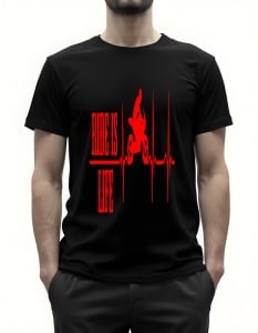 Bărbat purtând un tricou negru care transmite un mesaj puternic pentru pasionații de biciclete: "RIDE IS LIFE". Designul include o siluetă a unui ciclist care pedalează, alături de un grafic cu un ecg (monitorizare a bătăilor inimii), simbolizând legătura