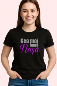 Tricou Cea Mai Buna Nasa Font Caligrafic Mov V10, din bumbac 100%, tricou negru Dama - Img 2