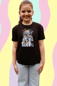 Tricou copii cu formatia STRAY KIDS , din bumbac 100% - Img 3