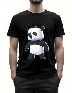 Bărbat purtând un tricou negru cu un design grafic reprezentând un urs panda stilizat, cu corp alb și negru, având o expresie drăguță și prietenoasă.
