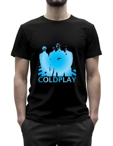 Tricou negru cu un design inspirat de trupa Coldplay, arătând siluetele membrilor trupei într-o nuanță de albastru, cu textul 'Coldplay' dedesubt.