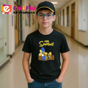 Tricou Simpson marge si familia pe canapea intr o scena celebra, Copii | Dama | Barbat , tricou negru - Img 5