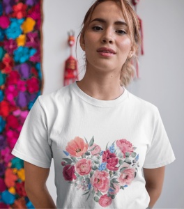 Tricou Dama Haios Personalizat - In Love With Flowers - Cadou