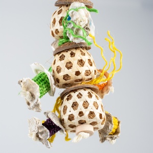 Jucarie Pentru Pasari, Bile Din Nuca De Cocos Si Bambus, Multicolore, 12x12x33 cm, L14888 - Img 3