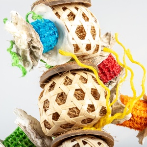 Jucarie pentru Pasari, Bile din Nuca de Cocos si Bambus, Multicolore, 12 x 12 x 33 cm - Img 4