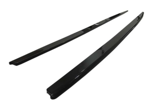 Seat Leon 3 2013-2020 ferdehátú modellhez kompatibilis oldalsó küszöb toldatok, fényes fekete