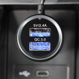 AUTÓS TÖLTŐ 1X USB QC3.0 ÉS 1X USB 2.4A BLUETOOTH-TAL ÉS FM MODULÁTORRAL - Img 2