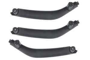 3 darabos FEKETE belső műanyag fogantyúkészlet, amely kompatibilis a BMW X5 F15 / BMW X6 F16 2013-2019 modellekkel.