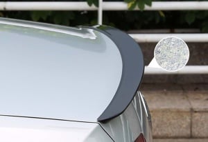 VW Passat B8 2015-2019-es modellel kompatibilis csomagtartó spoiler, műanyag, fényes fekete - Img 2