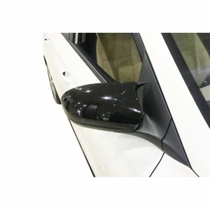 Hyundai i20 2014-2019-es modellel kompatibilis tükörborítások, fényes fekete, BATMAN stílusú - Img 3