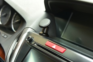 SUPORT TELEFON MAGNETIC AUTO CU FIXARE PE BORD SI ROTATIE 360 - Img 7