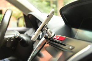 SUPORT TELEFON MAGNETIC AUTO CU FIXARE PE BORD SI ROTATIE 360 - Img 8