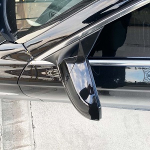 BMW 5-ös széria F10 2010-2013-as modellekkel kompatibilis tükörborítások, fényes fekete Batman stílusban - Img 4