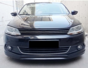 Első lökhárító toldás, kompatibilis a VW JETTA 2010-2014 R Design modellel