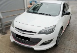 Capace oglinda compatibile cu Opel Astra J 2010-2014 Negru lucios Batman Style - Img 4