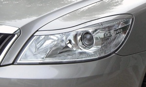 Fényszóró szemek, kompatibilisek a Skoda Octavia 2 II faceliftes 2008-2012 modellel