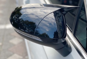 VW Passat B8 2015-> fényes fekete Batman stílusú tükörborítások - Img 2