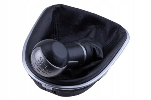 Seat LEON II 2006-2012 modellekhez kompatibilis, fekete műbőr hüvellyel ellátott autós váltógomb, 5 sebességes