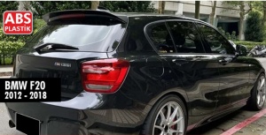 Csomagtartó spoiler, kompatibilis a BMW 1-es széria F20 2011-2019 modellel, műanyag SPORT V2 modell, fényes fekete