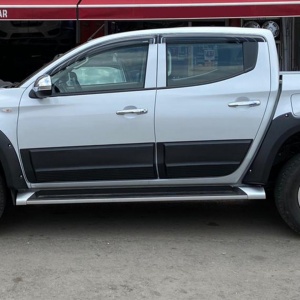 Oldalsó ajtóvédő készlet, kompatibilis a Mitsubishi L200 2015-2020, 2020-> modellekkel, ABS műanyag - Img 2