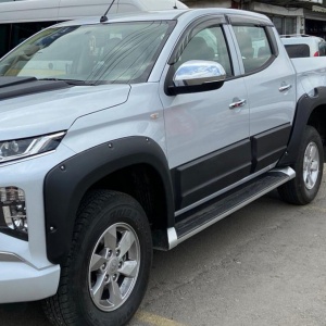 Set Protectii laterale pentru usi compatibile Mitsubishi L200 2015-2020, 2020->, plastic ABS - Img 3