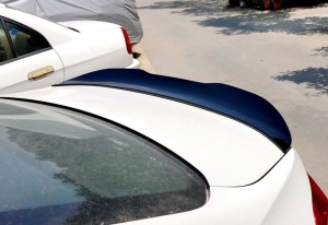 BMW 3-as széria F30 2012-2018-as modellhez kompatibilis csomagtartó spoiler, fényes fekete
